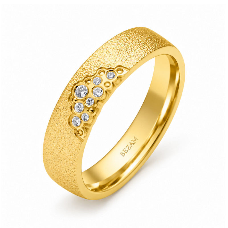 Snubní prsten ze zlata 585 s diamanty | iSezam.cz